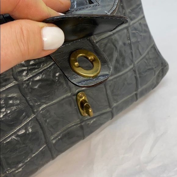 Parkland Vintage Gray Croc Embossed Leather Bag - Picture 8 of 14